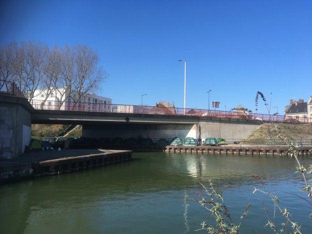 Sous les Ponts de Calais